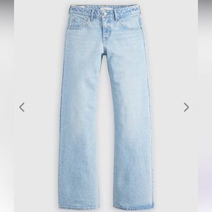 Women’s size 28 Light wash Levi’s Loose Straight jean.